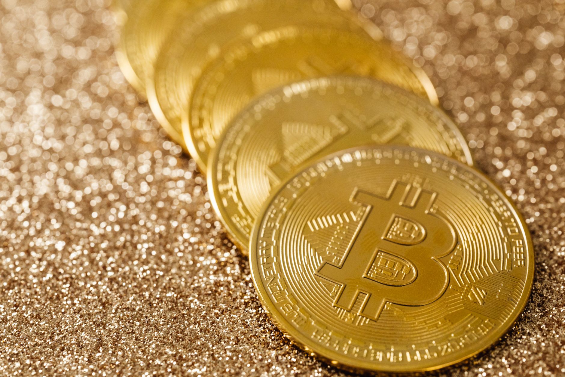 Bitcoin ETF geldstromen — Foto: www.kaboompics.com (Pexels)